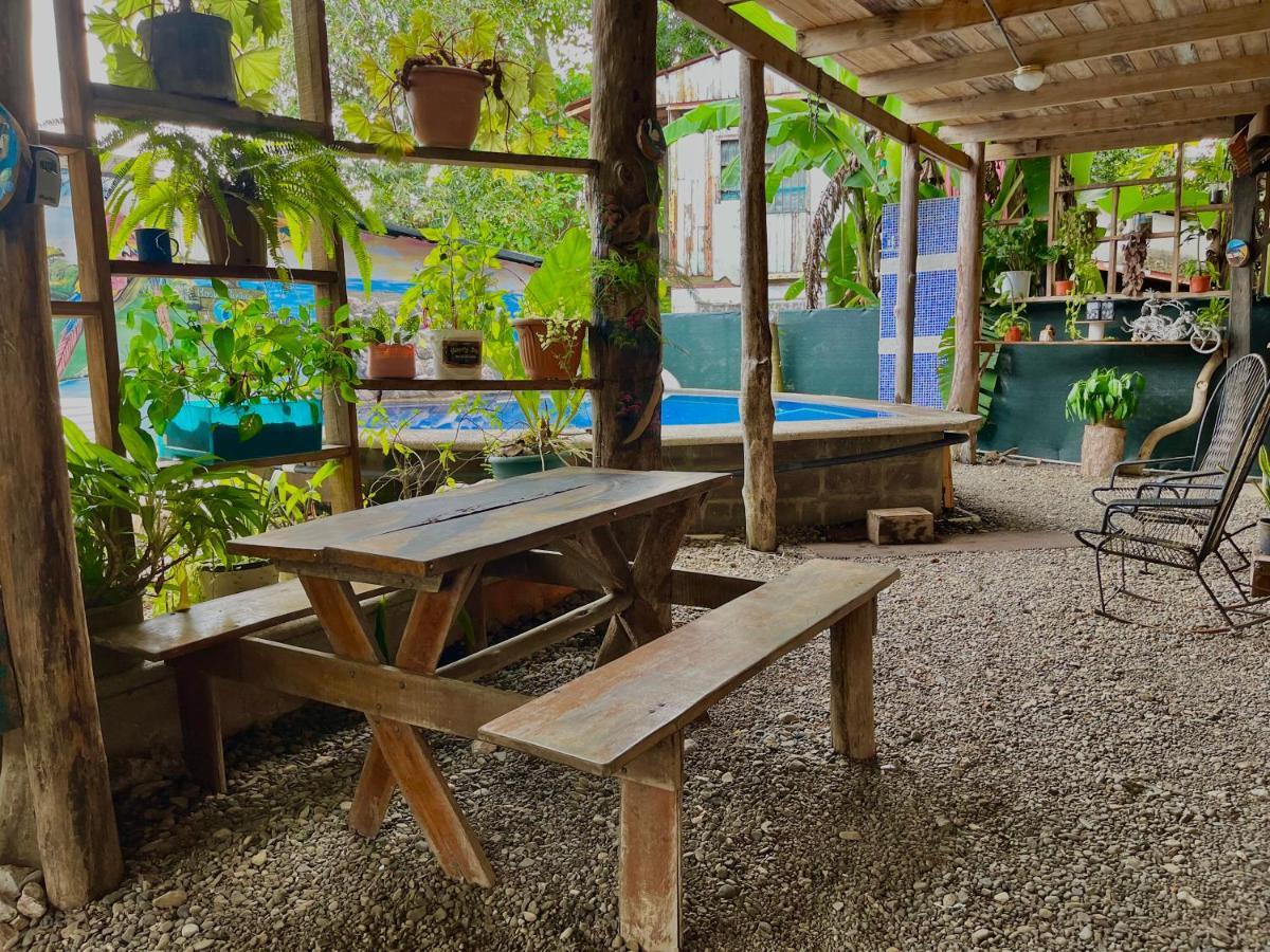 Hostel Rustico Marabi Tárcoles Eksteriør billede