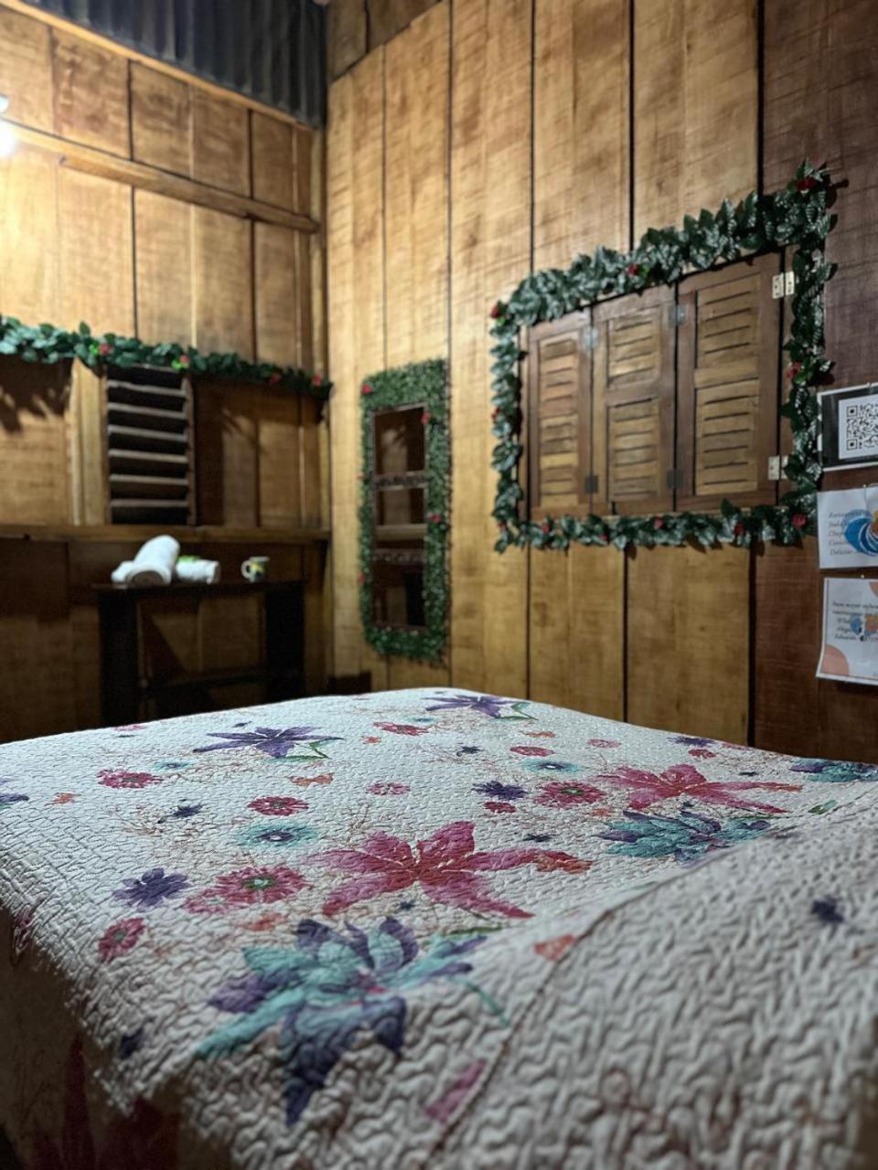 Hostel Rustico Marabi Tárcoles Eksteriør billede