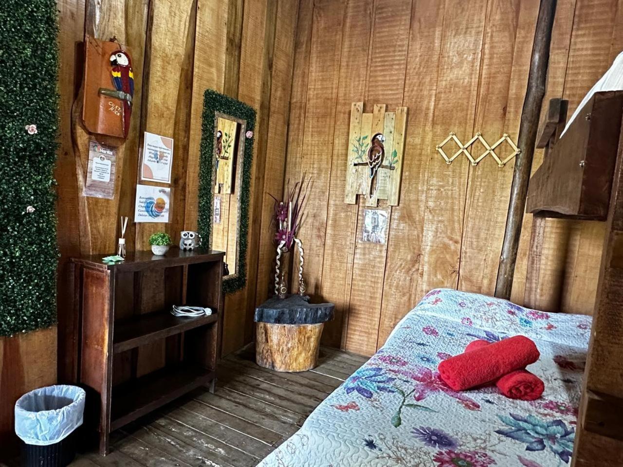 Hostel Rustico Marabi Tárcoles Eksteriør billede